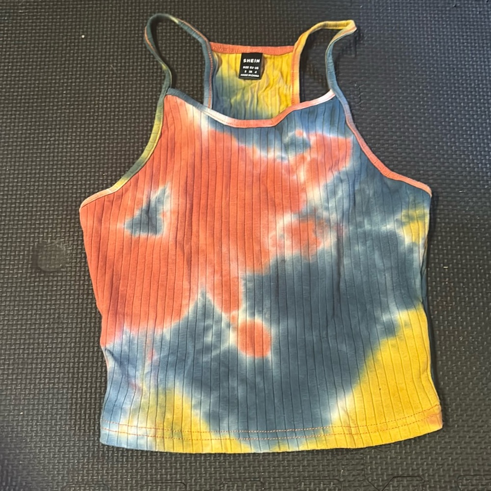SHEIN S tie-dye cropped tank top
